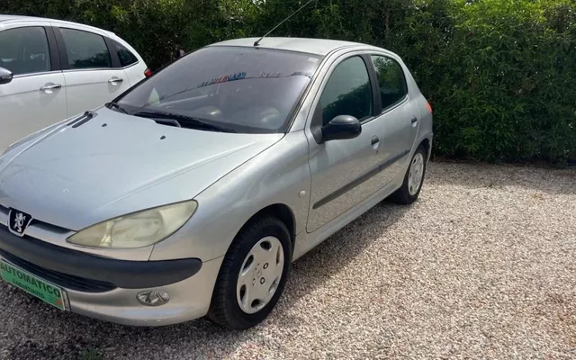 PEUGEOT 206 206 1.6 XT Aut.