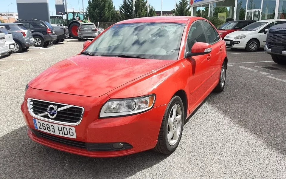 VOLVO S40 S40 2.0 F Momentum