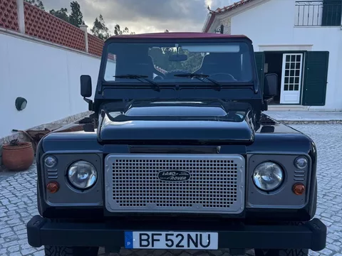 Land Rover Defender 90 DPF Soft Top E