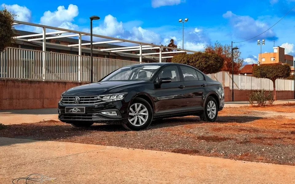 VOLKSWAGEN Passat Passat 2.0TDI EVO Business 110kW - 16900€ en Benicarlo