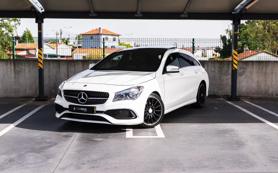 Mercedes-Benz CLA 180 d Shooting Brake AMG Line Aut.