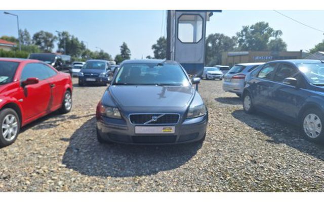VOLVO S40 1,8 E MOC 125kM 2005 ROK ,TEMPOMAT , KLIMATYZACJA