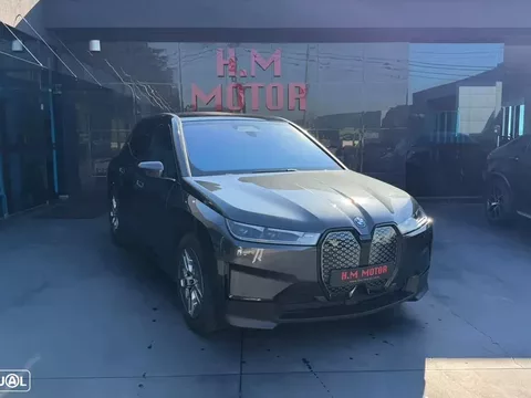 BMW iX xDrive 50 Pack Desportivo