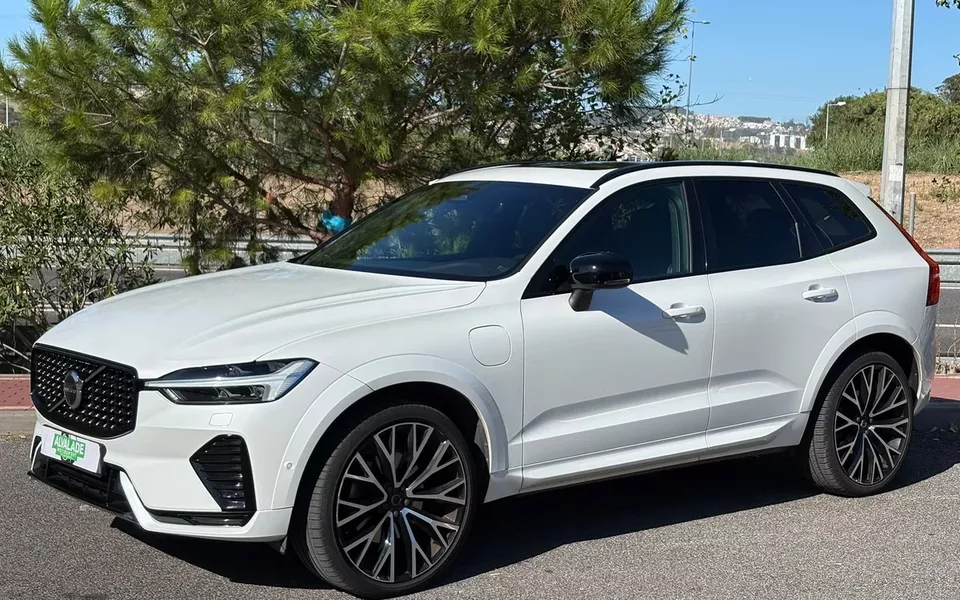Volvo XC 60 2.0 T6 PHEV R-Design AWD