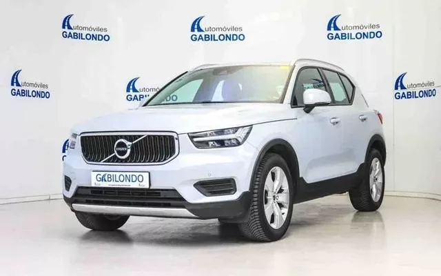 VOLVO XC40 XC40 T2 Momentum Aut.