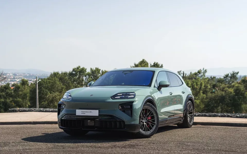 Porsche Cayenne Electric Turbo