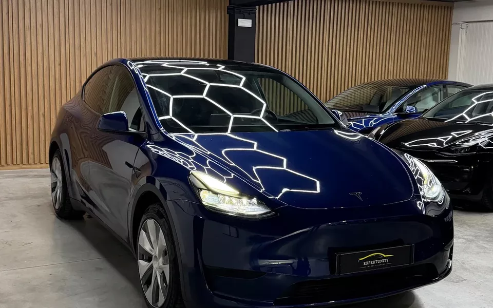 Tesla Model Y Standard