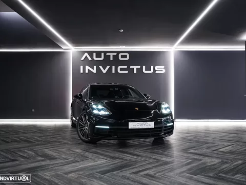 Porsche Panamera Sport Turismo 4 E-Hybrid 10 Years Edition