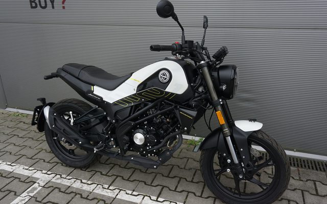 Benelli Leoncino 125