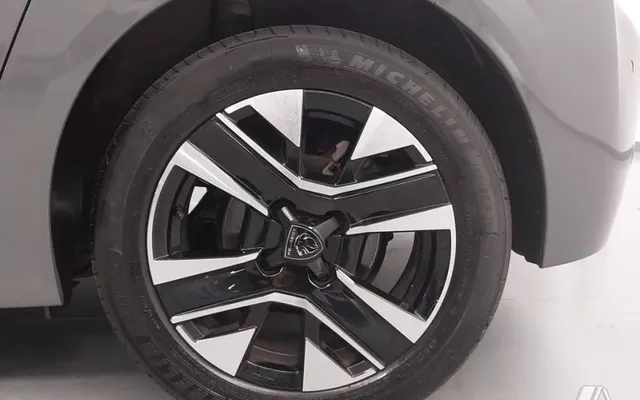 PEUGEOT 208 Allure Gasolina 100 S&S 6 Vel. MAN