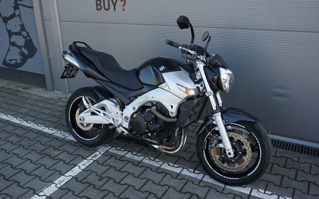 Suzuki GSR 600 DEVIL