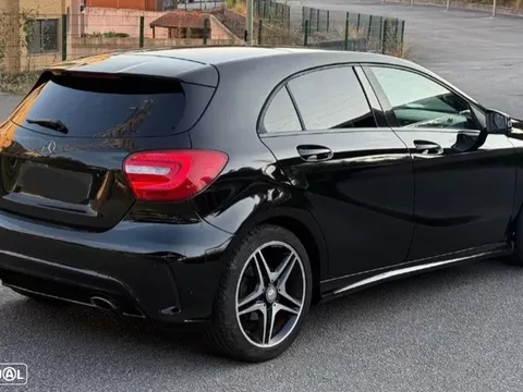 Mercedes-Benz A 180 d AMG Line