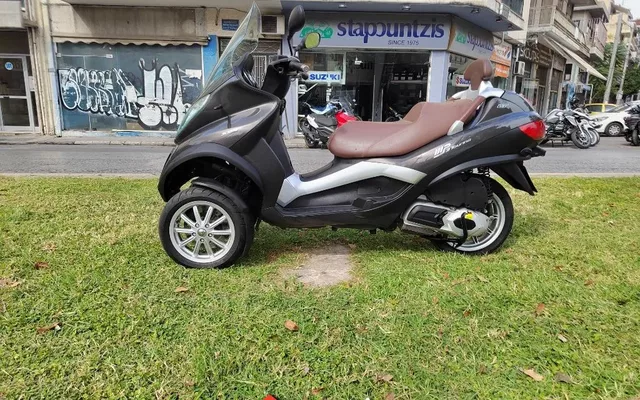 Piaggio Mp3 300 LT Αψεγάδιαστο, εδεσμεύθη!! 2010