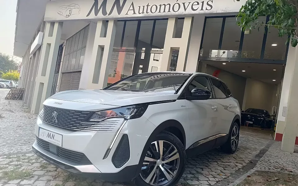 Peugeot 3008 1.6 Hybrid Allure Pack e-EAT8