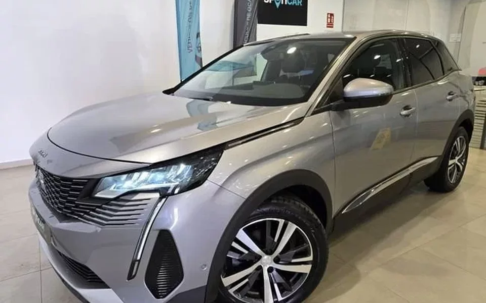 PEUGEOT 3008 3008 1.2 PureTech S&S Allure 130