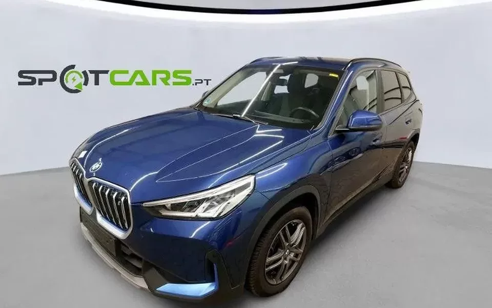 BMW iX1 xDrive30