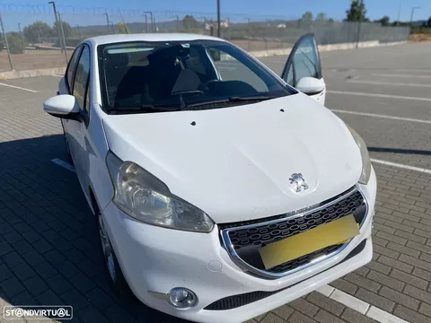 Peugeot 208 1.4 HDi