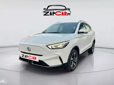 MG ZS EV 72.6 kWh Luxury OBC 11 kW