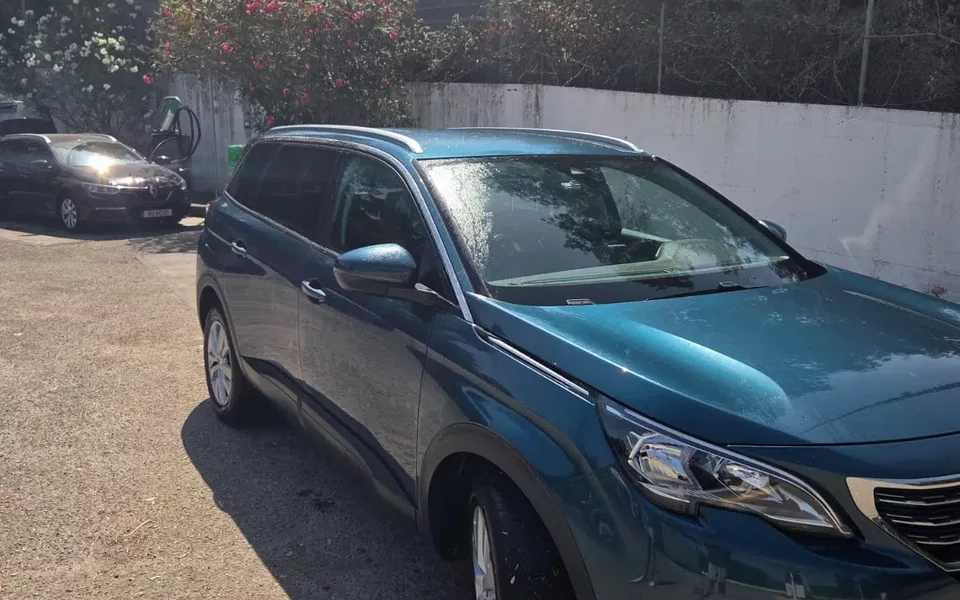 Peugeot 5008 BlueHDI 130 EAT8 Allure