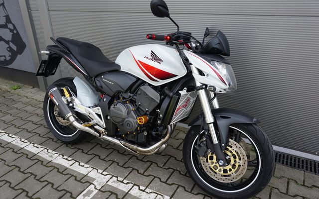 Honda CB 600 F HORNET SCORPION