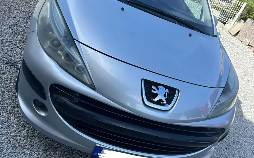 Peugeot 207 1.4 16V Open