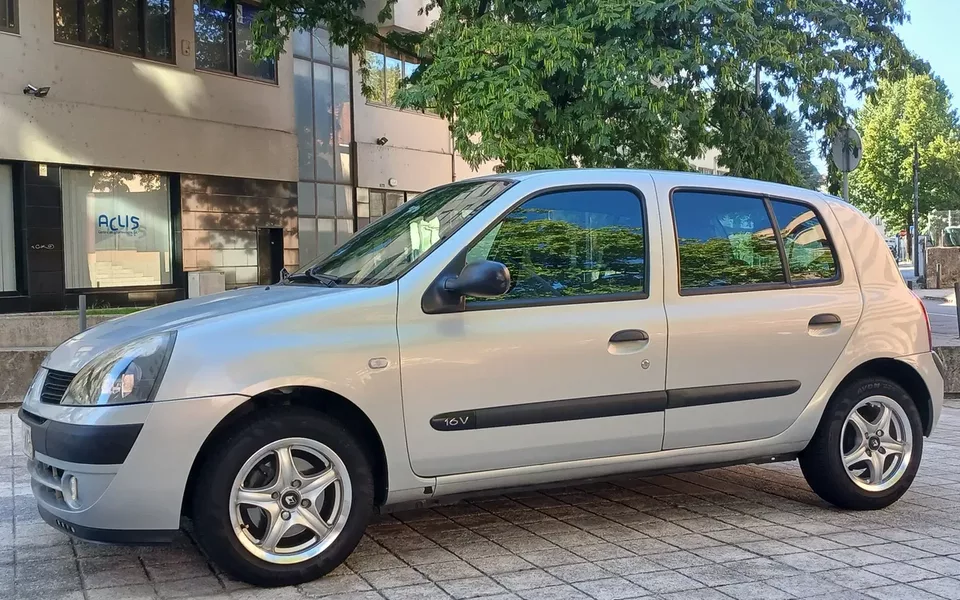 Renault Clio 1.2 16V Dynamique Luxe