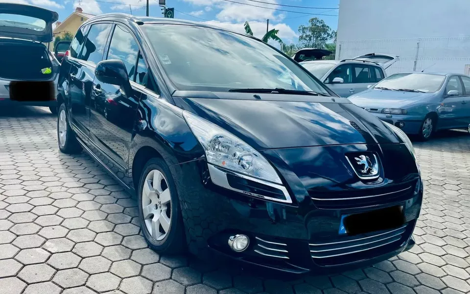 Peugeot 5008 1.6 E-HDi 7L Allure 2-Tronic