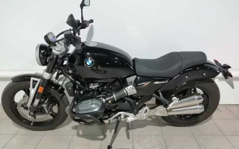 BMW R 12