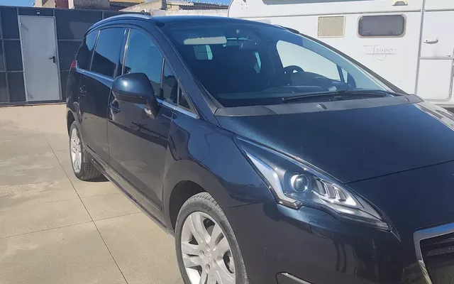Peugeot 5008 BlueHDI 120 EAT6 Stop & Start Allure