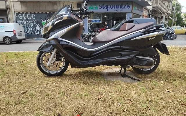 Piaggio X 10 Αγρατσούνιστο,1οΧέρι,Εδεσμεύθη 2014