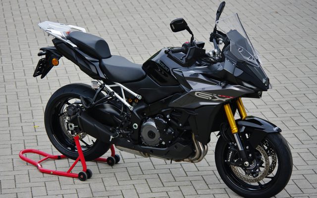 Suzuki GSXS 1000 GX