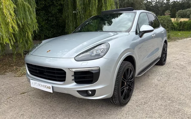 Porsche Cayenne Platinum Edition