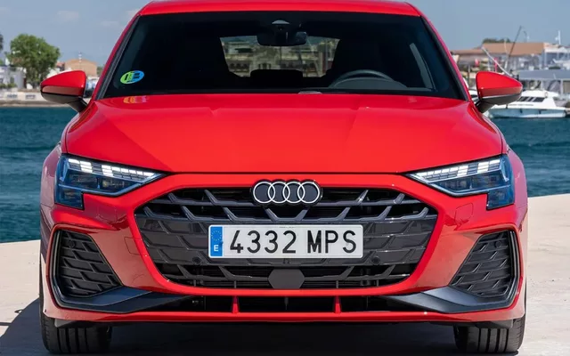 AUDI A3 RS3 Sportback quattro S tronic 294kW