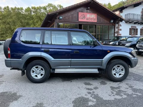 TOYOTA Land Cruiser Land Cruiser 90 TD VX