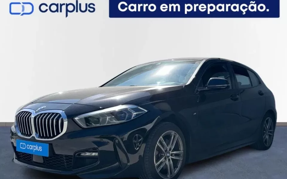 BMW 118 i Pack Desportivo M Auto