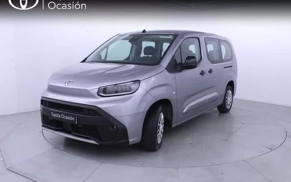 TOYOTA Proace City Verso Family EV L2 50kWh 136CV Active