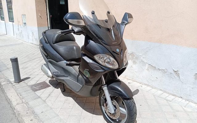 PIAGGIO X9 125 EVO