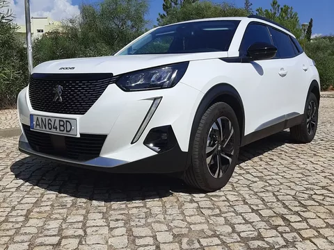 Peugeot 2008 1.2 PureTech Allure Pack