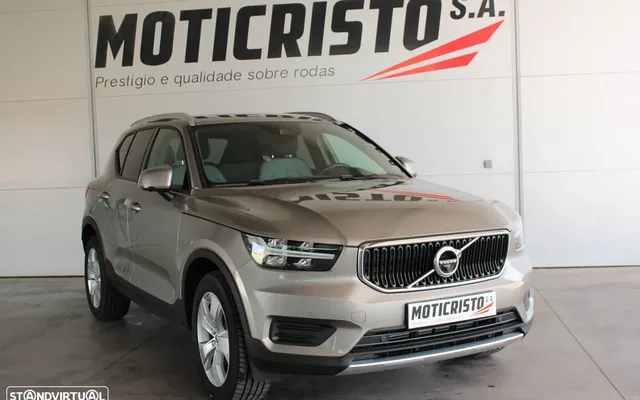 Volvo XC 40 1.5 T2 Momentum Core Geartronic