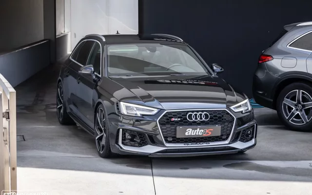 Audi RS4 Avant