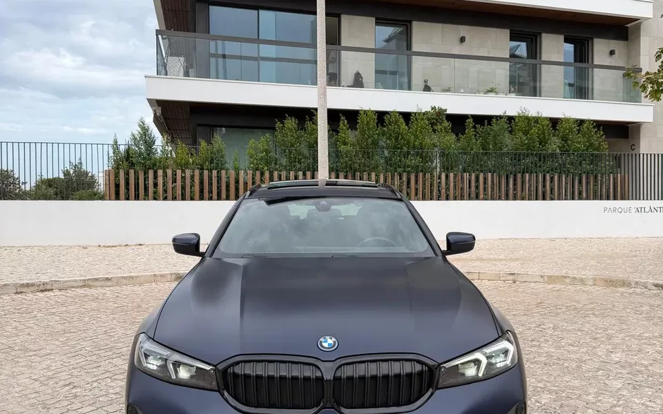BMW 330
