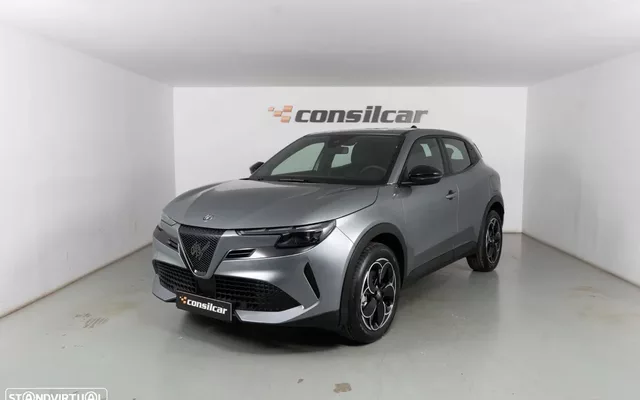 Alfa Romeo Junior 54 kWh Intensa