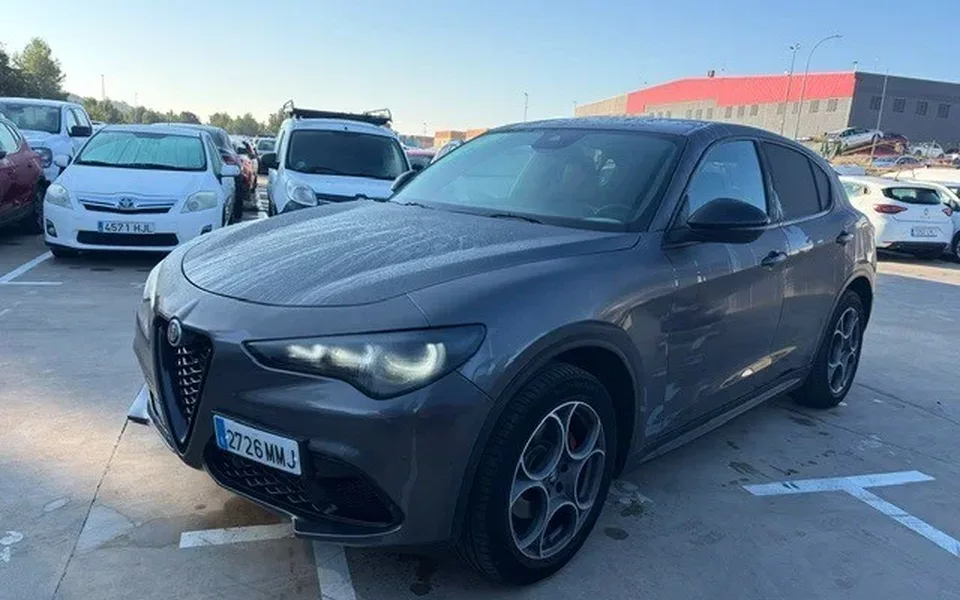 ALFA ROMEO Stelvio ALFA ROMEO STELVIO 2.2 Diesel 154kW (210CV) SPRINT AWD - 25890€ en Burgos