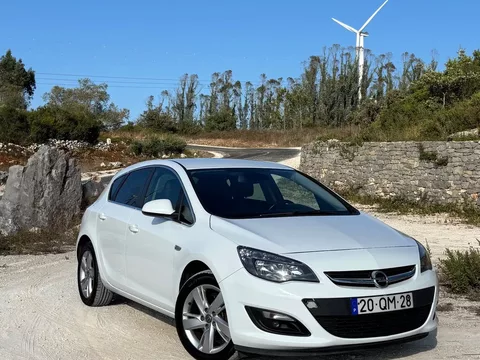 Opel Astra 1.6 CDTi Cosmo S/S J19