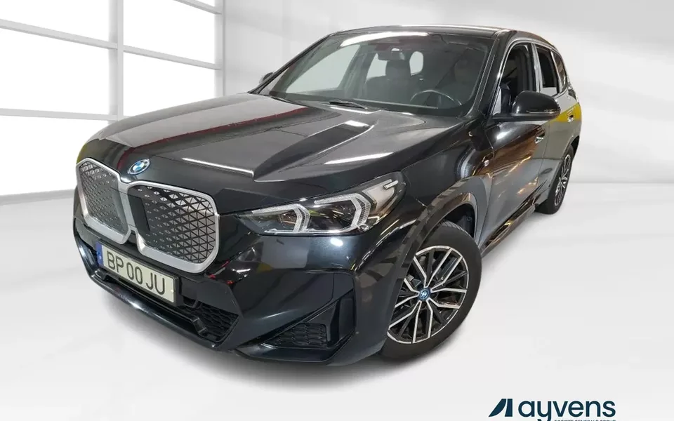 BMW iX1 xDrive30