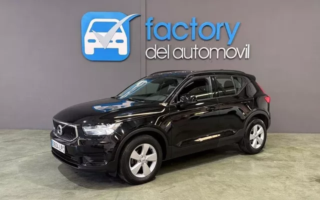 VOLVO XC40 XC40 T2 Momentum Core