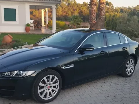 Jaguar XE 2.0 D Portfolio AWD Aut.