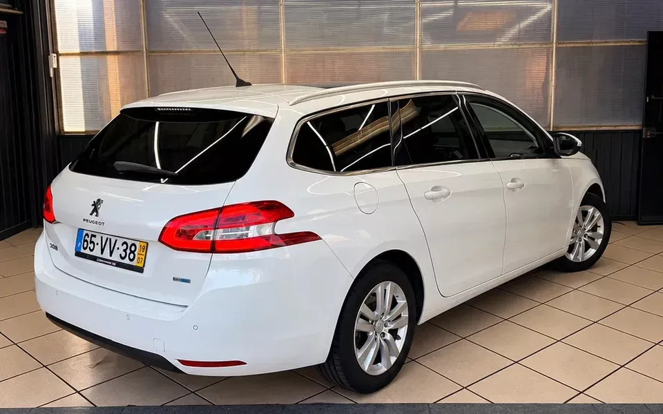 Peugeot 308 SW BlueHDi 120 Stop & Start Nível 2 Business-Line