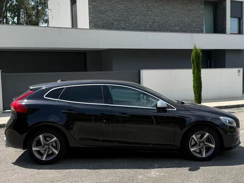 Volvo V40 D4 RDesign