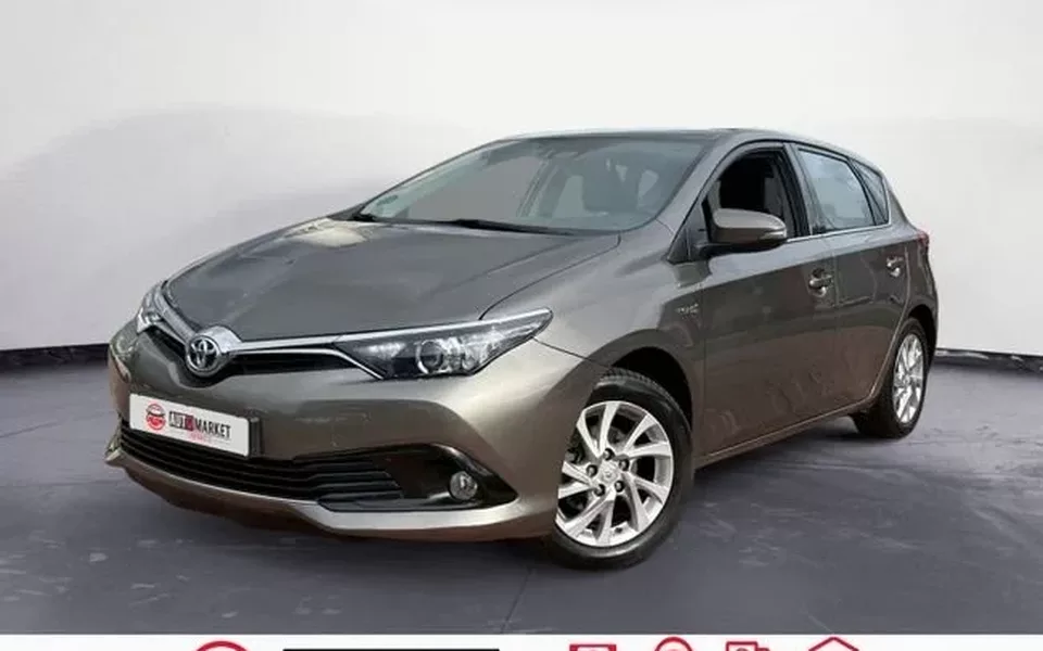 TOYOTA Auris 140H e-CVT Business